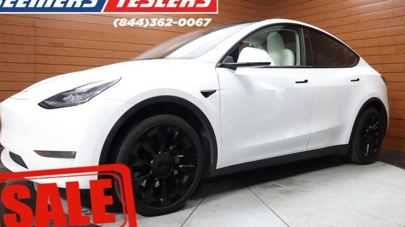 TESLA MODEL Y 2021 5YJYGDEE5MF304474 image